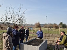 Erstes Treffen auf dem Acker